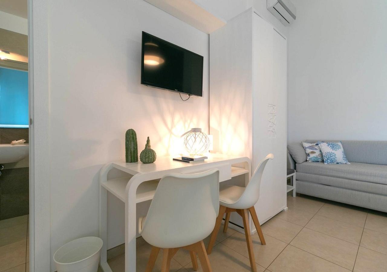 Fronte Mare Rooms By Salentolimit Porto Cesareo Dış mekan fotoğraf