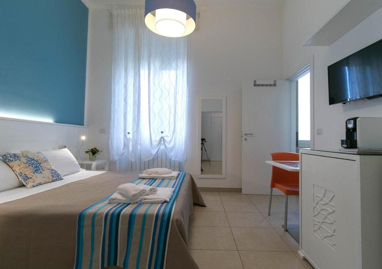 Fronte Mare Rooms By Salentolimit Porto Cesareo Dış mekan fotoğraf
