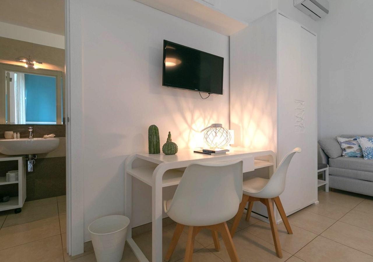 Fronte Mare Rooms By Salentolimit Porto Cesareo Dış mekan fotoğraf
