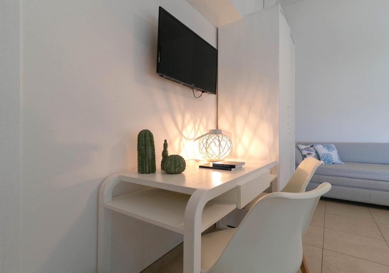 Fronte Mare Rooms By Salentolimit Porto Cesareo Dış mekan fotoğraf